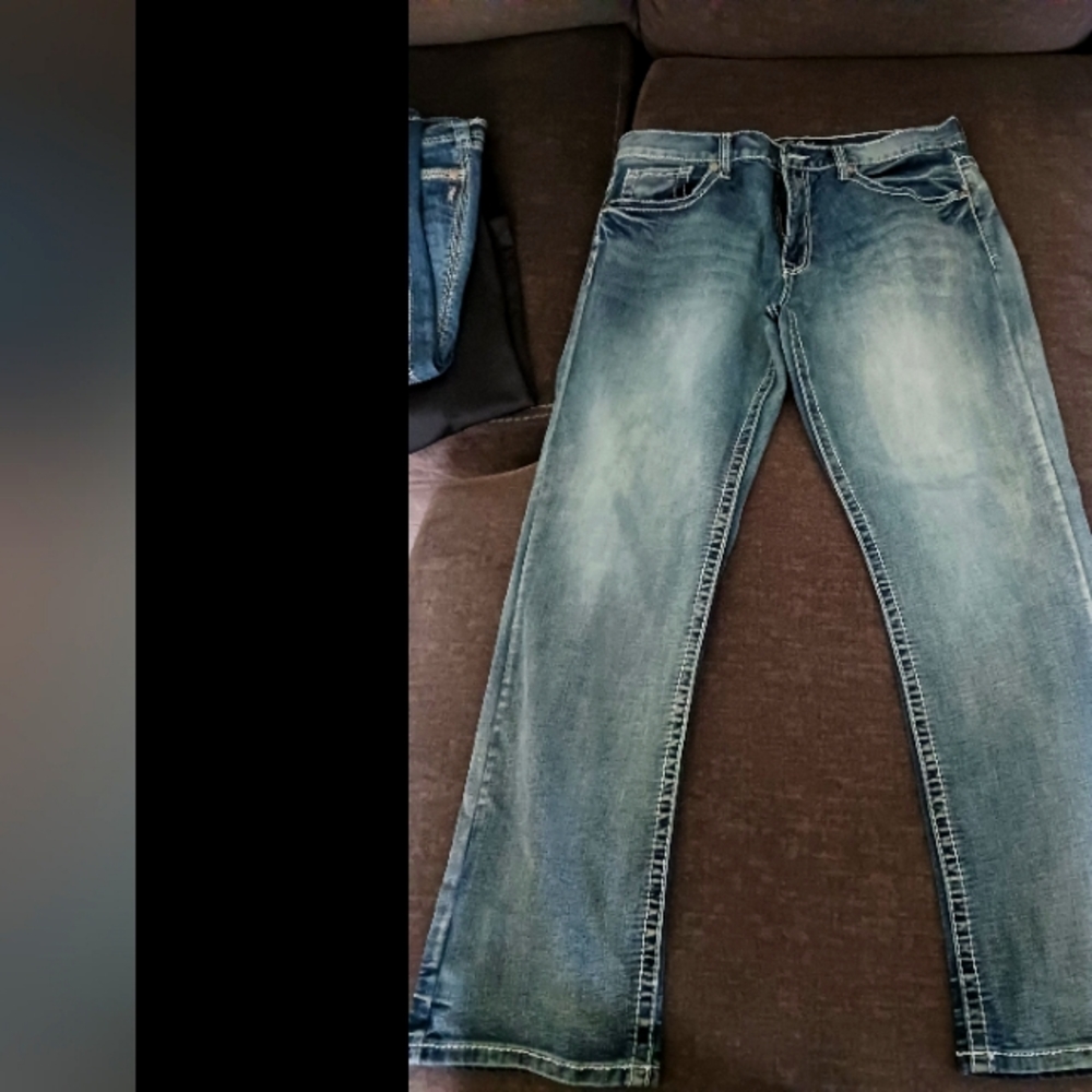 Men's True Luck distressed jeans, size 36/32